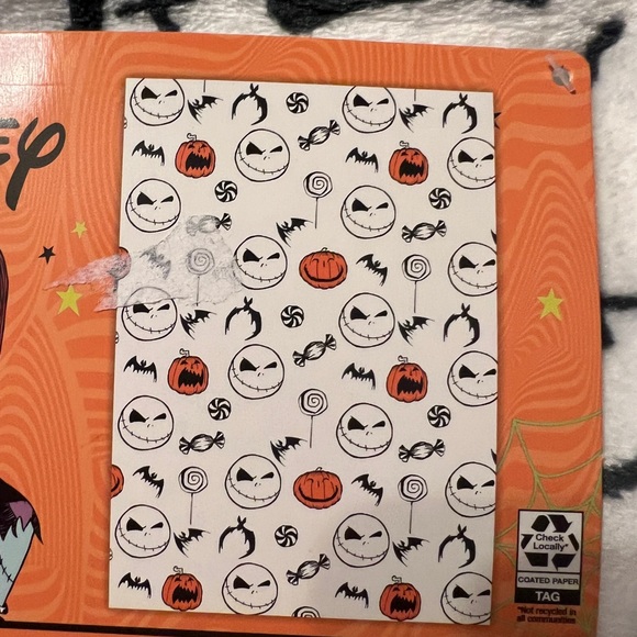 Nightmare Before Christmas Throw Blanket - Picture 3 of 3